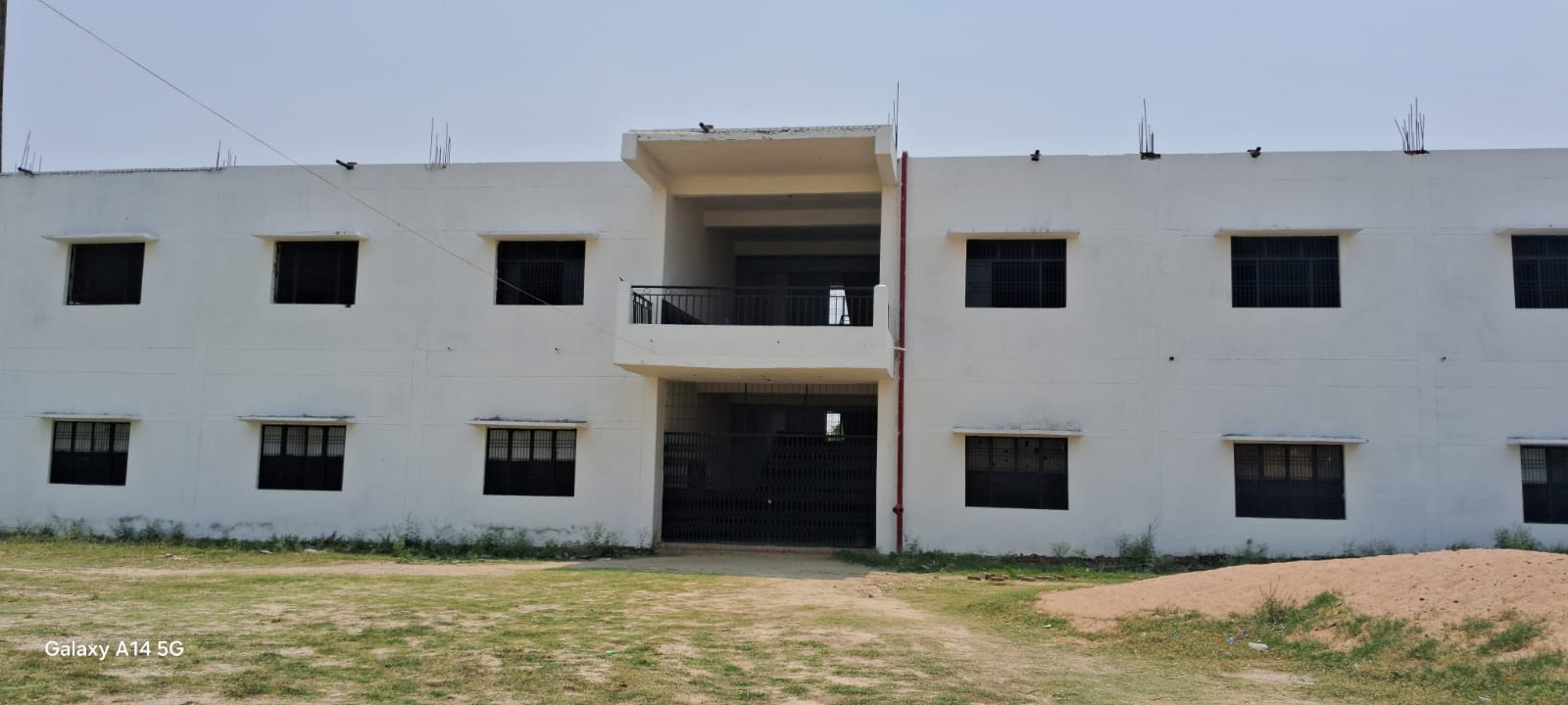 Banner : SHYAM KARAN SMARAK INTER COLLEGE